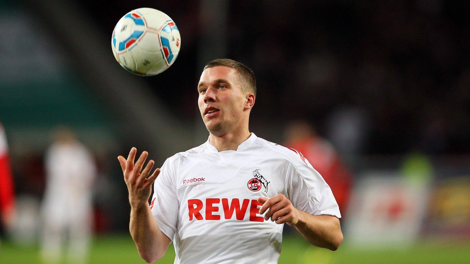 喀麦隆主帅盛赞新星埃永，潜力足以为巴萨效力 风格独树一帜不同于传奇埃托奥