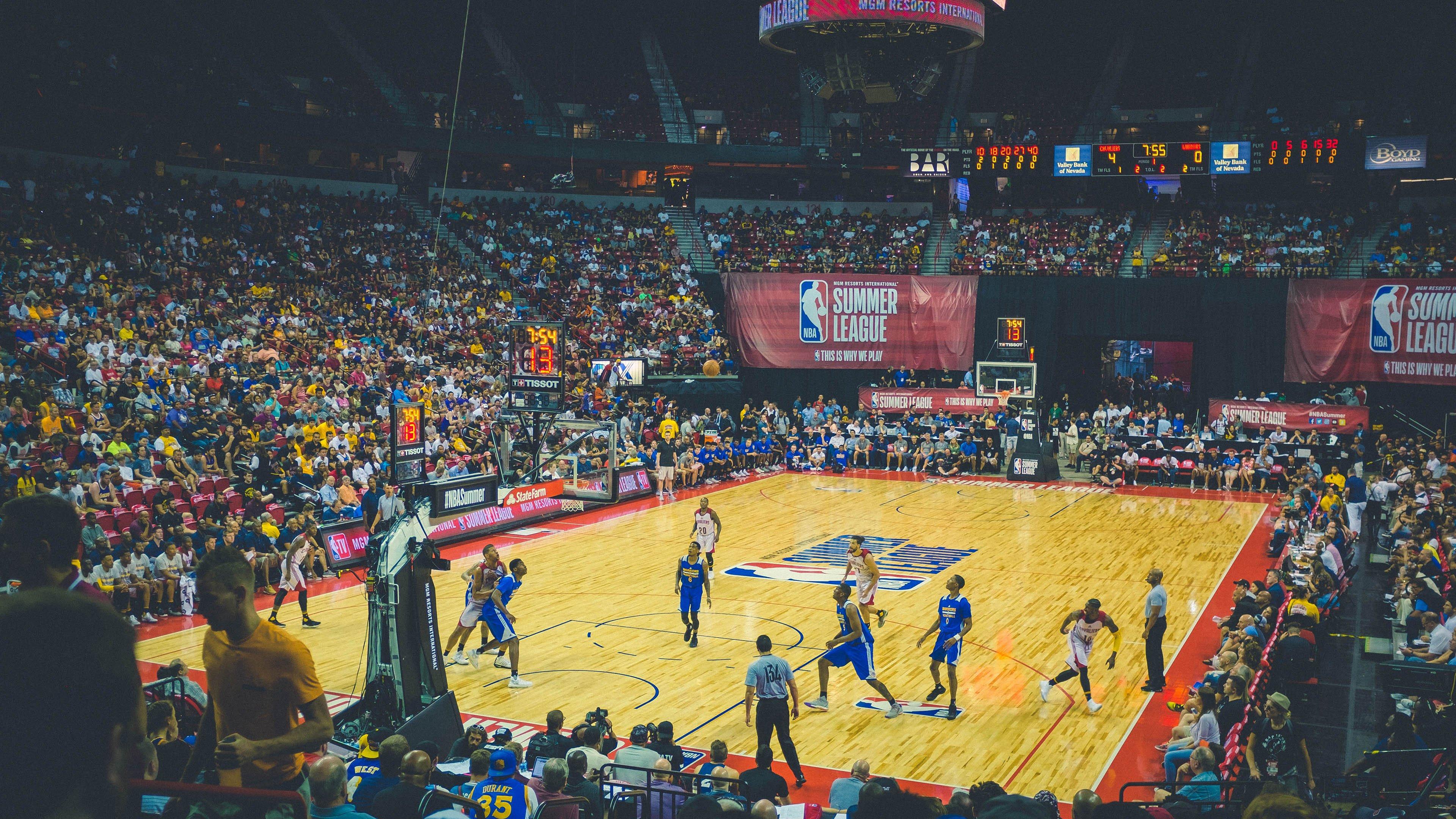 姚明卸任CBA公司董事长职务 肖良志评价，主动剥离投资人身份是明智之举